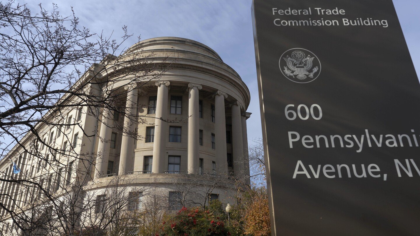 trump-fires-2-democrats-on-the-federal-trade-commission,-seeking-more-control-over-regulators