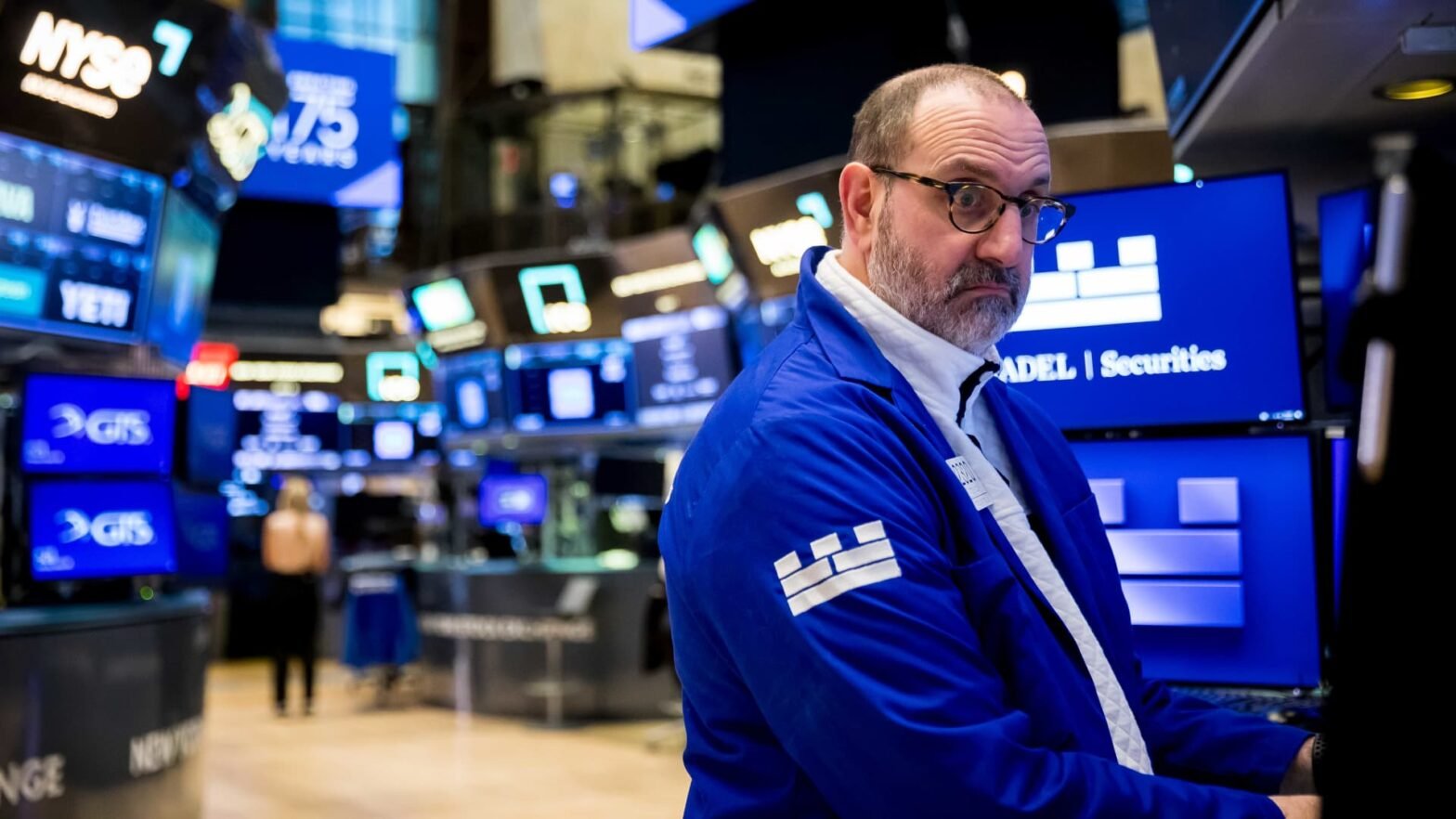 cnbc-daily-open:-the-mood-on-wall-street-is-grim-as-stocks-slide