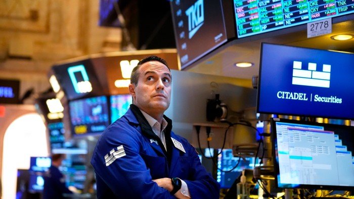 dollar-slump-magnifies-stock-market-pain-for-foreign-investors