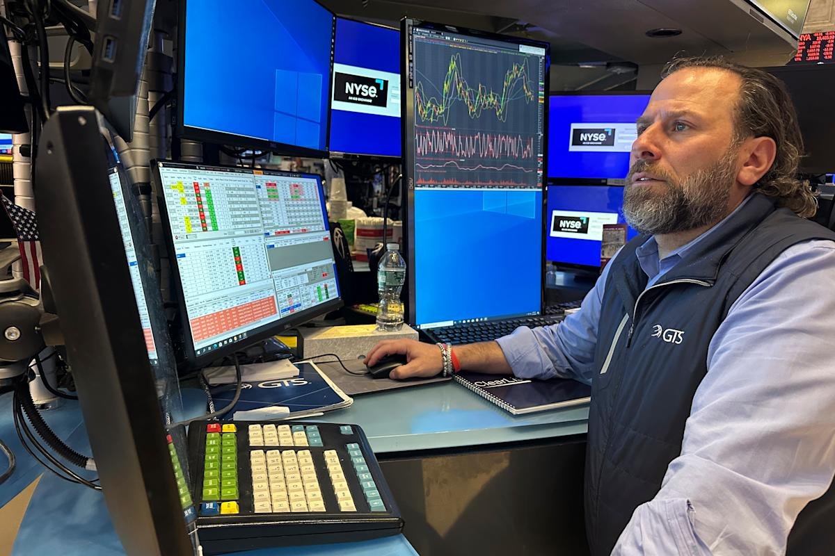 3-of-goldman-sachs’-best-investing-tips-for-currently-volatile-markets