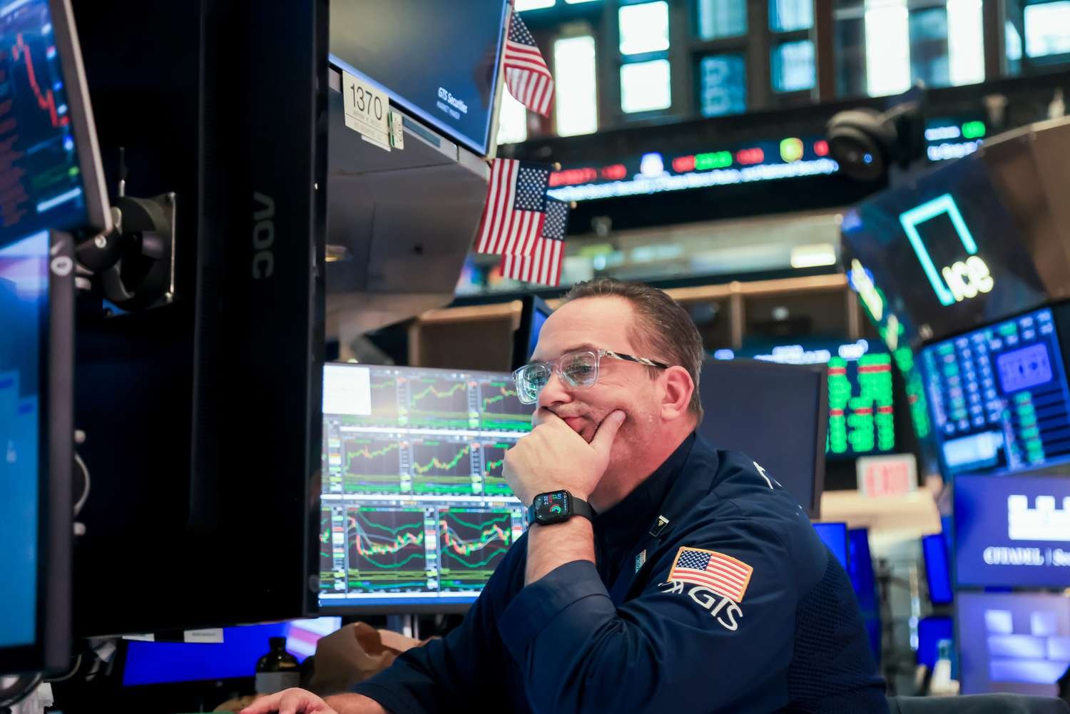 dow-jones-today:-stocks-futures-point-to-lower-open-for-s&p-500,-nasdaq