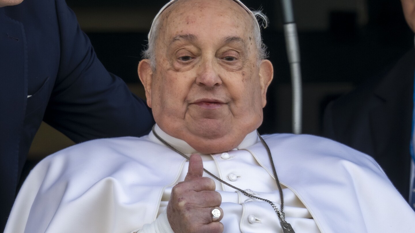 pope-francis’-doctors-considered-stopping-treatment-to-‘let-him-go’-after-serious-breathing-crisis