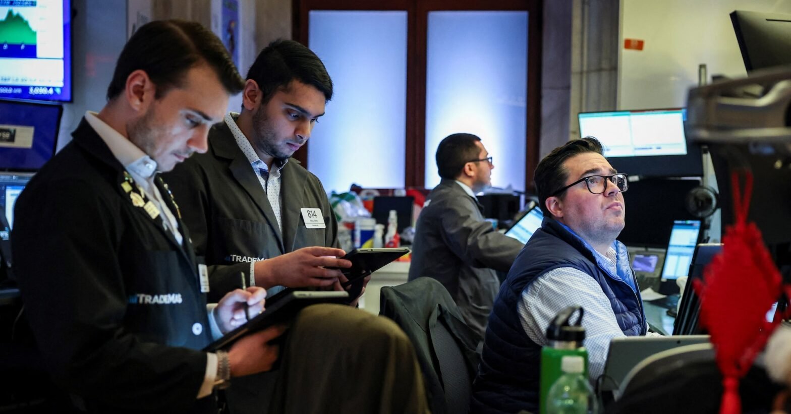 wall-st-futures-slip-as-trump-led-rally-loses-steam