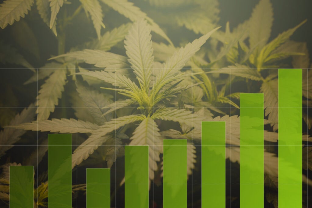 canopy-growth’s-future-hinges-on-us-cannabis-regulatory-shifts,-says-analyst,-issuing-‘neutral’-rating