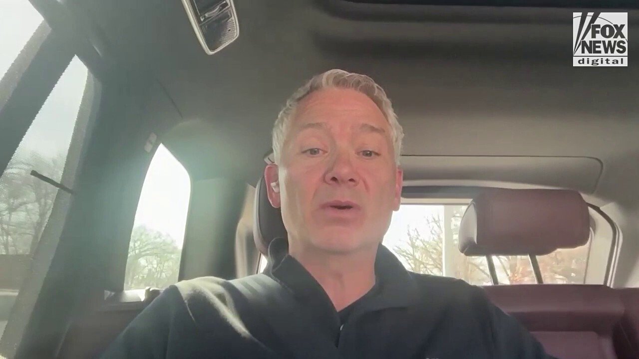 How to navigate a volatile stock market amid the tariff wars