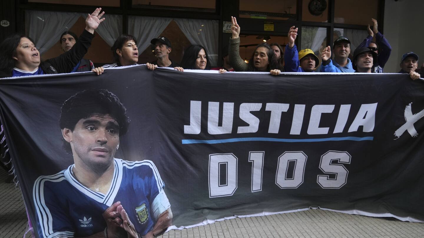 doctors-testify-maradona-should-not-have-undergone-surgery-before-his-death