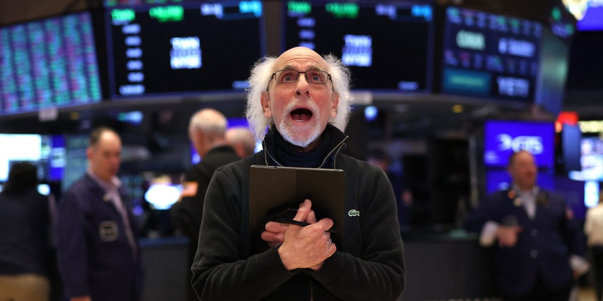 dow-futures-climb-as-stocks-point-higher-after-trump-issues-temporary-tariff-exemptions-on-key-tech-imports