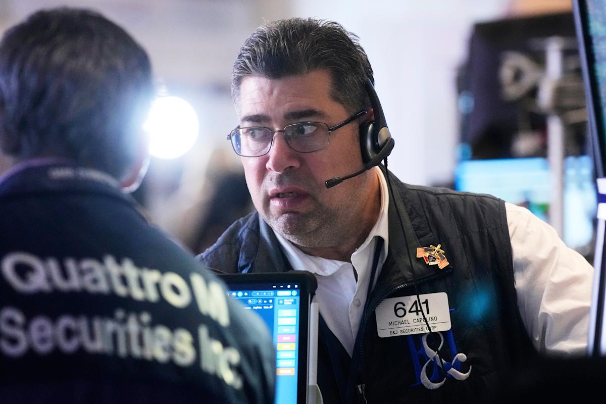 stock-market-today:-dow,-s&p-500,-nasdaq-rally-for-2nd-day,-apple-jumps-on-tech-tariff-reprieve