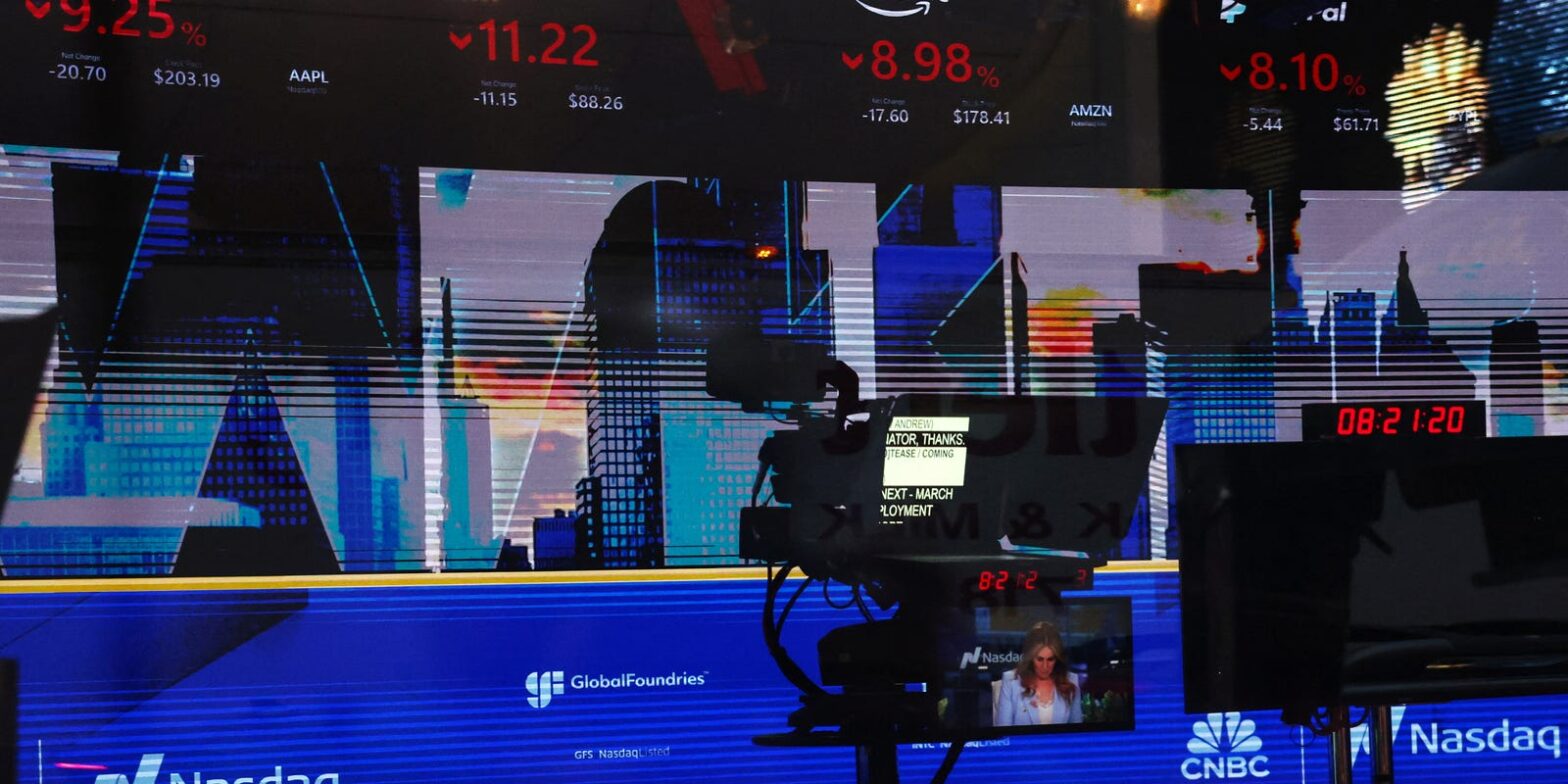tariffs-tanked-the-stock-market-did-investors-panic-and-sell?-here’s-the-data.