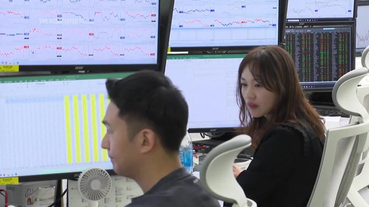 south-korean-stock-market-opens-lower-amid-us.-tariff-woes