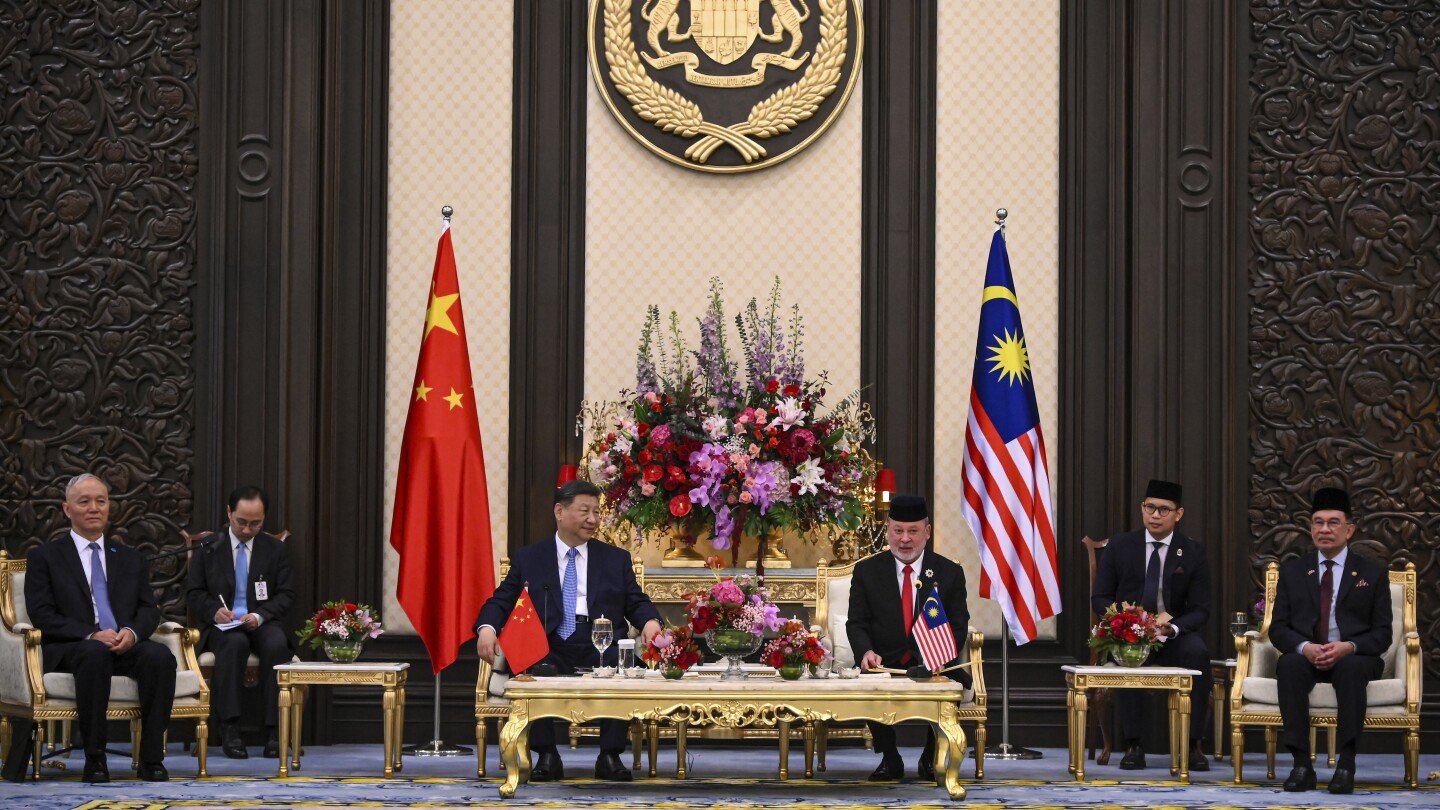 xi-promises-greater-access-to-chinese-market-for-malaysia,-vietnam-on-southeast-asia-tour