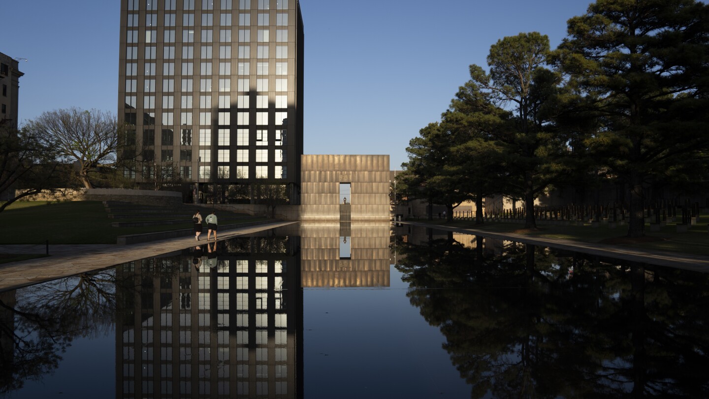the-oklahoma-city-bombing-was-30-years-ago.-some-survivors-worry-america-didn’t-learn-the-lesson