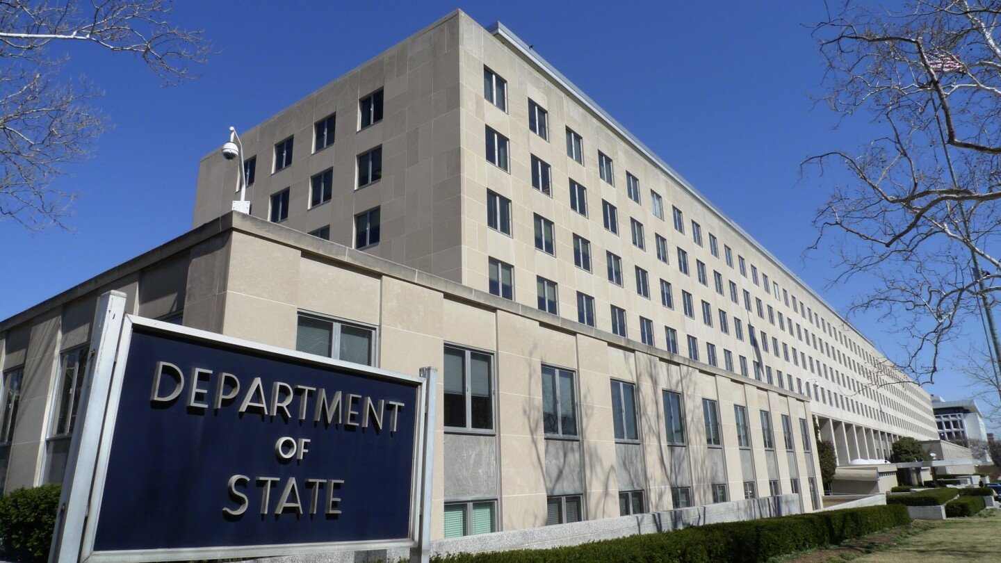 the-state-department-closes-the-office-that-flags-disinformation-from-russia,-china-and-iran
