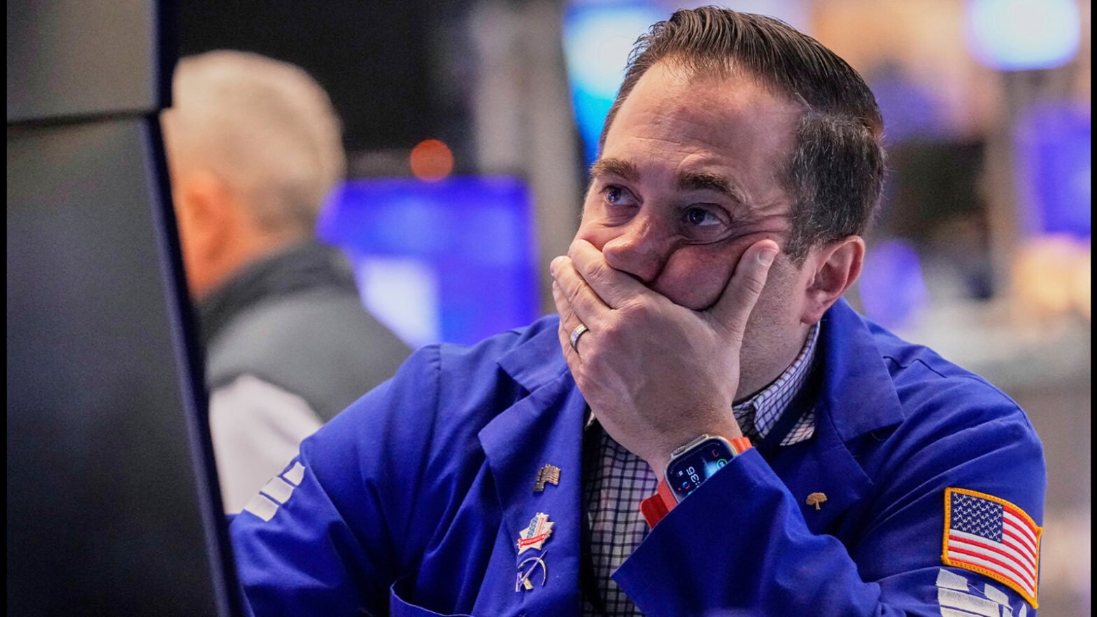 nvidia-drags-wall-street-down-as-united-airlines-says-it’s-impossible-to-predict-this-year’s-economy
