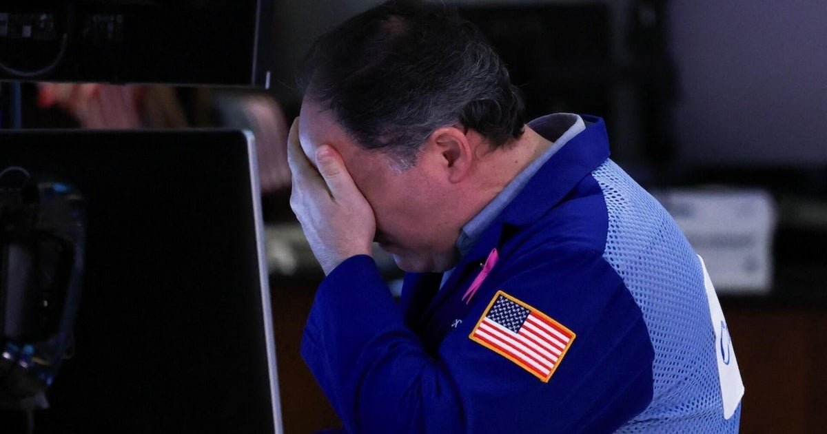 stock-market-down-amid-fresh-tariff,-inflation-fears