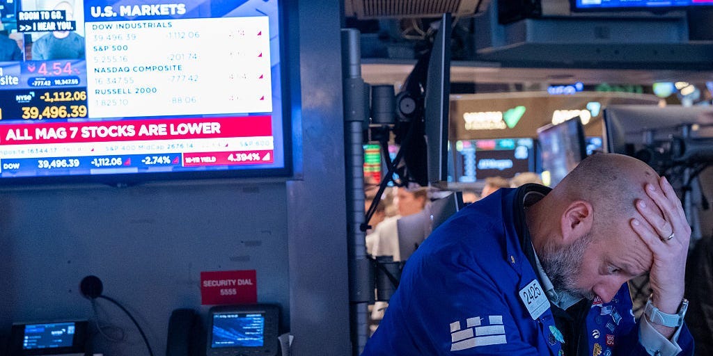 stocks-tank-on-a-double-whammy-of-tariff-warnings-from-the-fed-and-nvidia