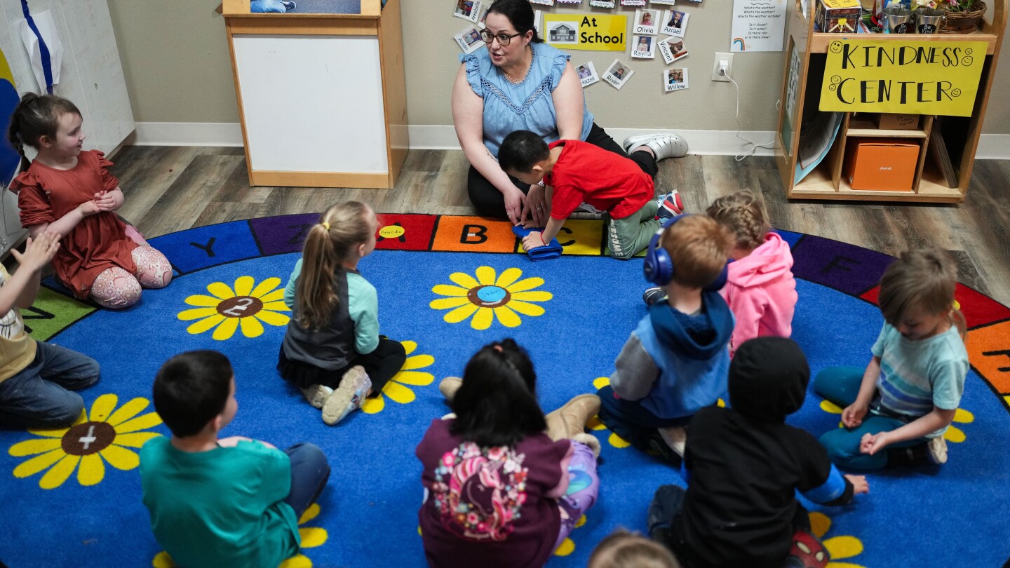 head-start-funding-lags-by-nearly-$1-billion-this-year,-causing-some-preschool-closures