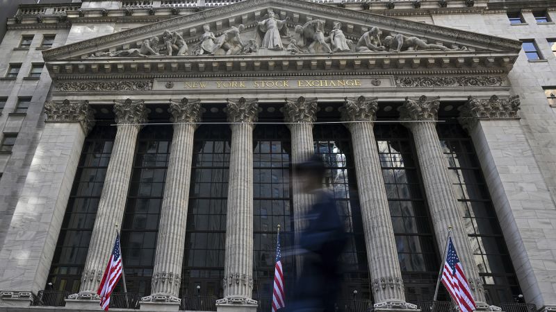 stocks-are-mixed-as-trump-lashes-out-at-powell