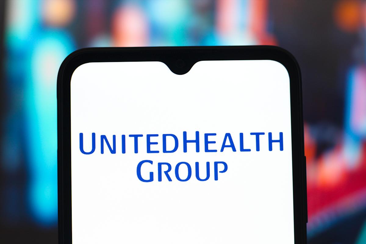 unitedhealth-stock-is-crushing-the-dow-here’s-the-math-behind-the-slide.
