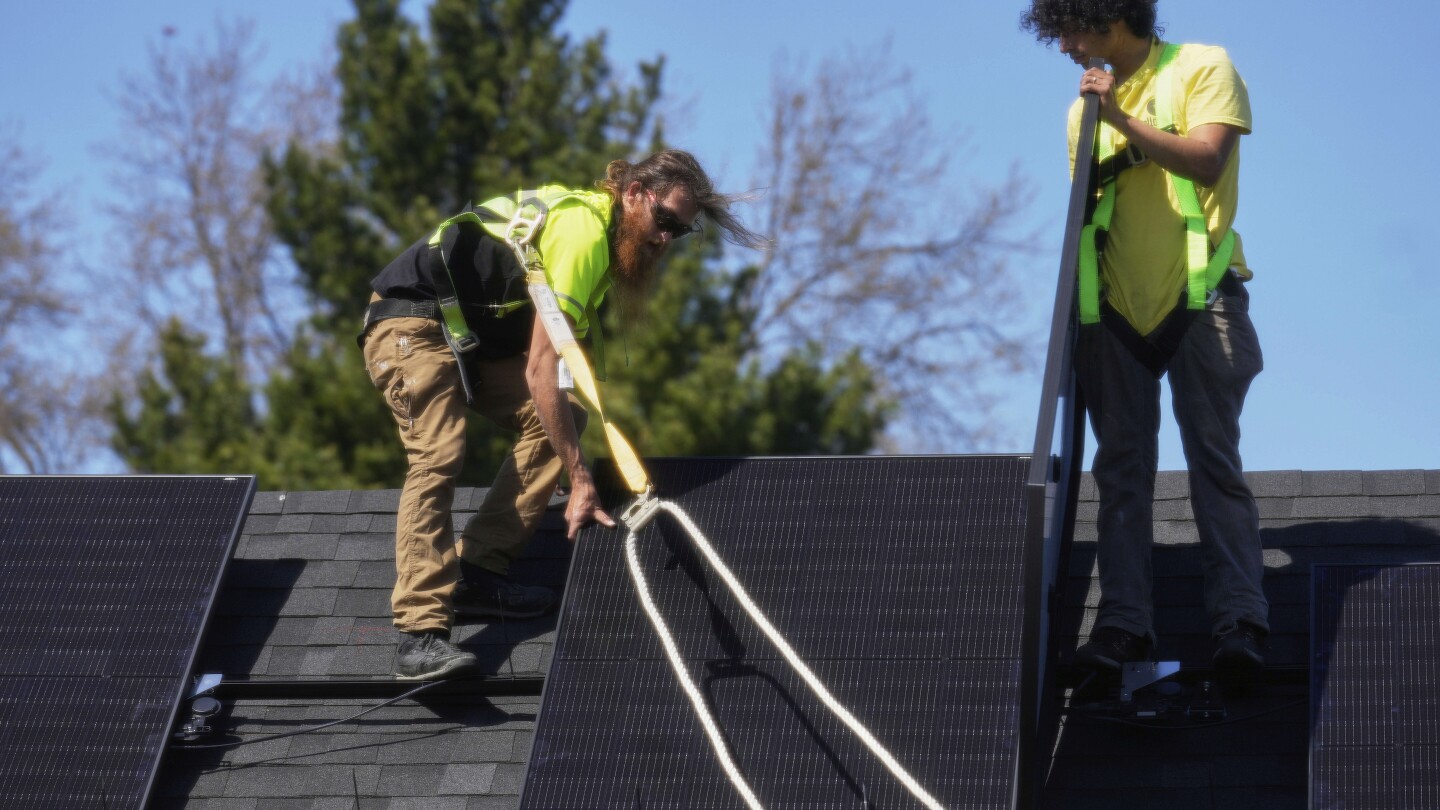 china-dominates-solar-trump-tariffs-target-china.-for-us-solar-industry,-that-means-higher-costs