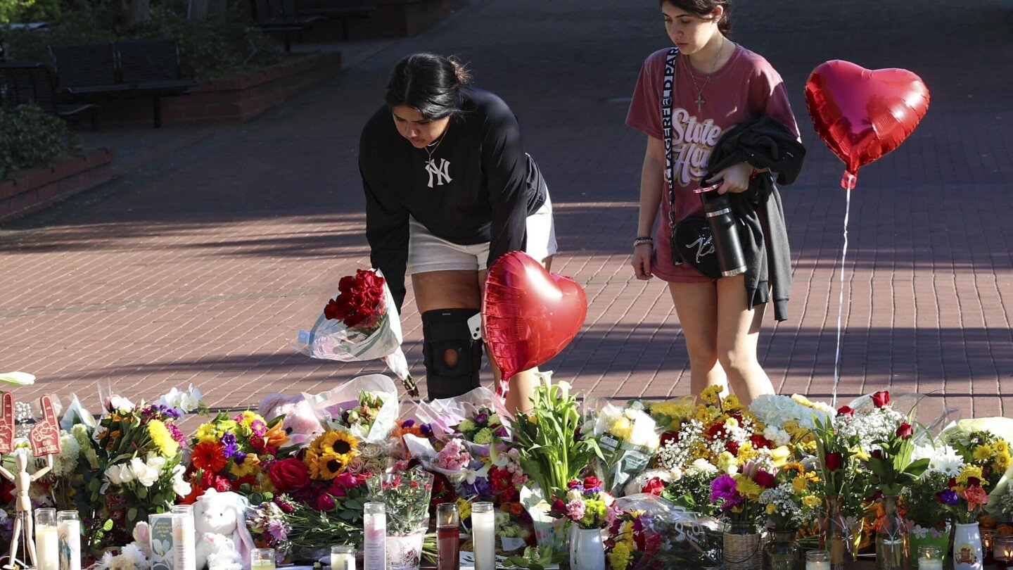 fear-and-panic-at-florida-state-as-deadly-shooting-sends-students-fleeing