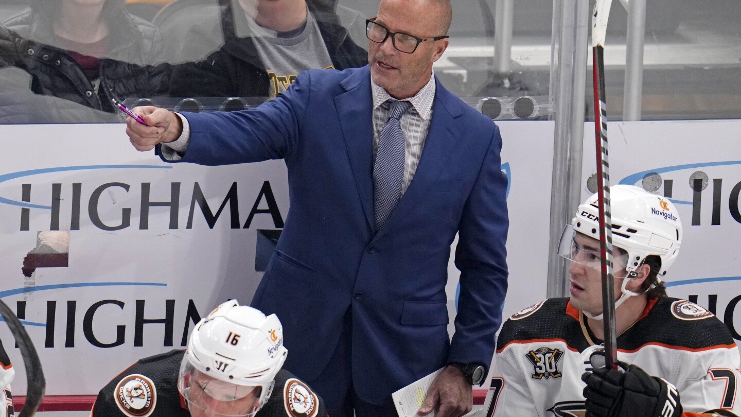 greg-cronin-fired-as-coach-of-anaheim-ducks-after-2-seasons