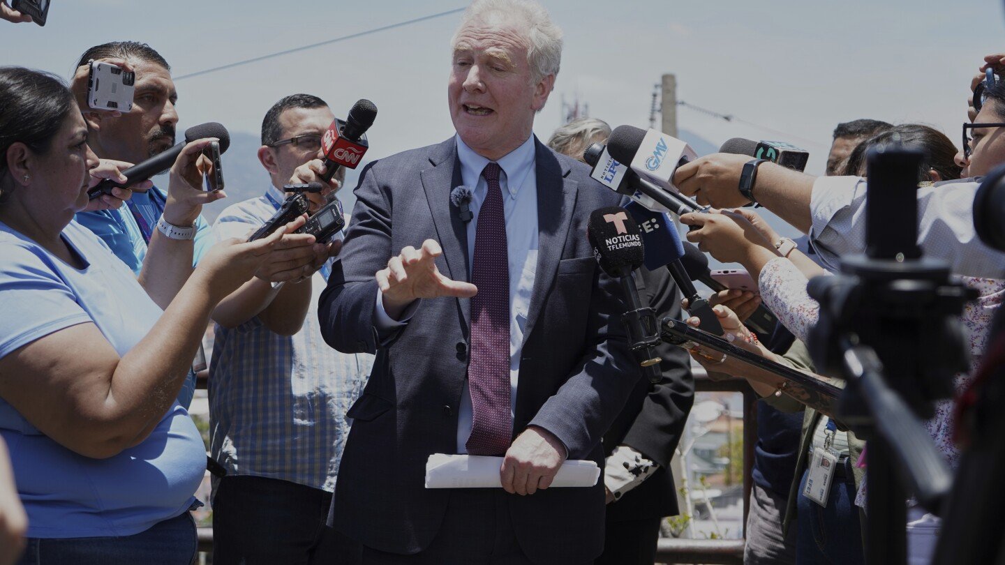 anti-trump-resistance-sees-another-leader-in-van-hollen-as-democrats’-leadership-carousel-turns