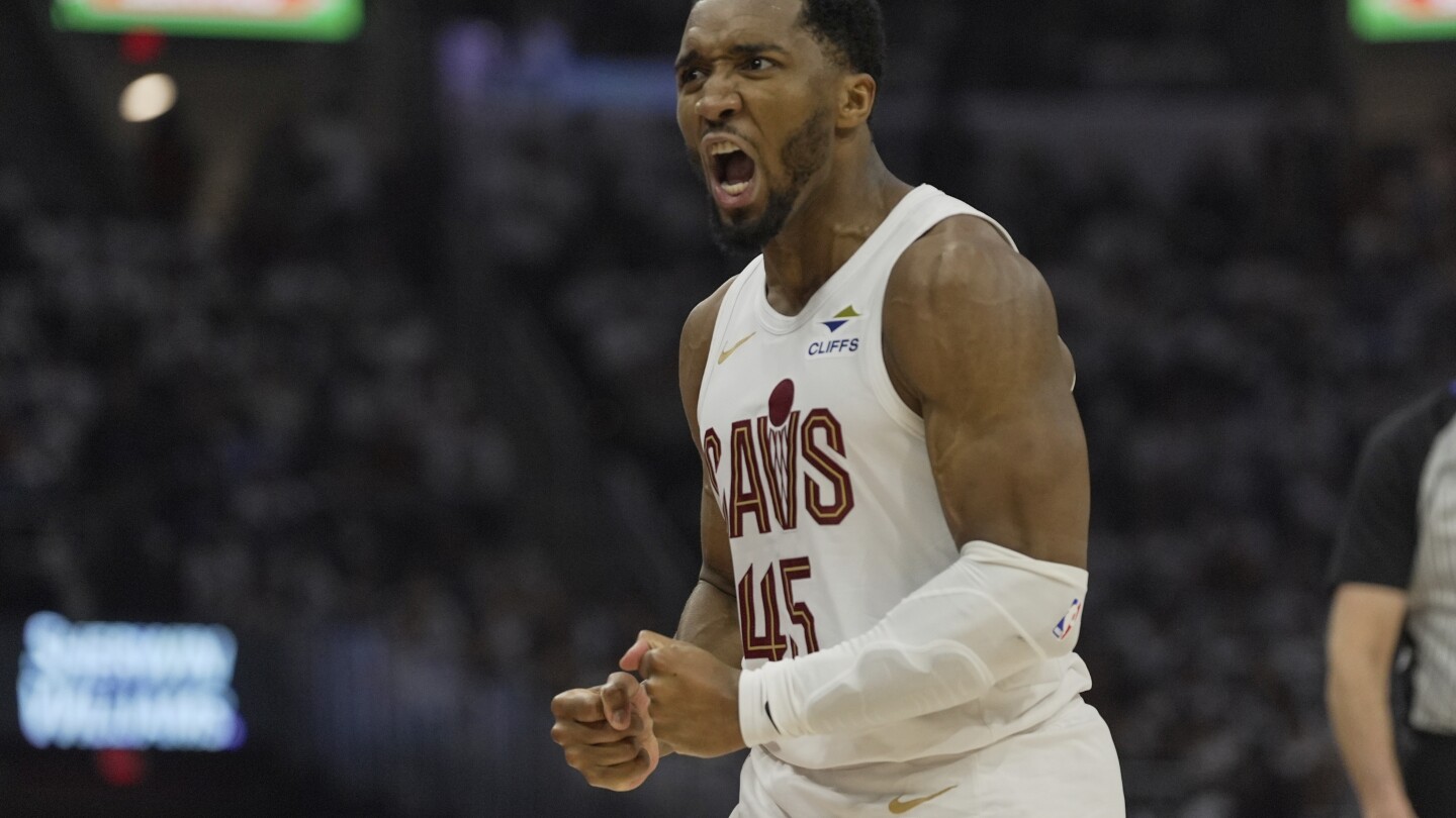 mitchell,-jerome-help-cavaliers-rout-heat-121-100-in-game-1-of-1st-round-series