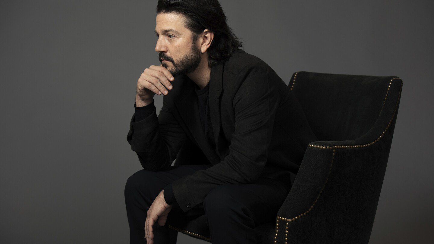 ‘andor’-returns-to-disney+-and-takes-‘star-wars’-to-new-and-rebellious-places