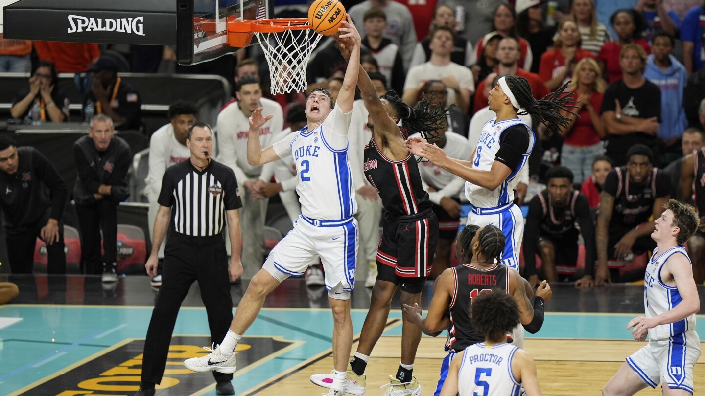duke-freshman-cooper-flagg-is-headed-to-the-nba-as-the-favorite-to-be-the-no.-1-overall-draft-pick