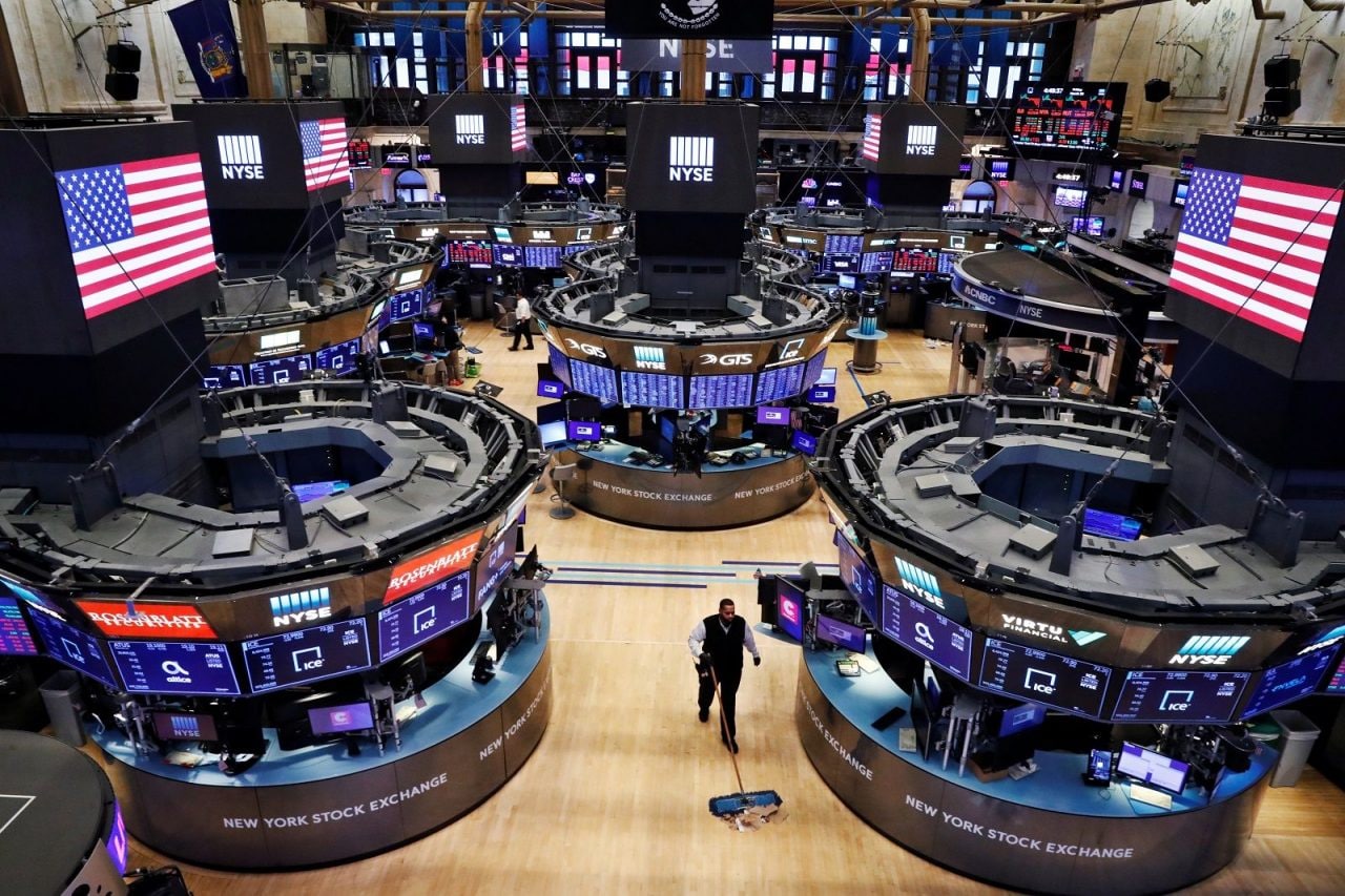 us-stock-market-live:-dow-futures-fall-another-70-points-after-monday-meltdown