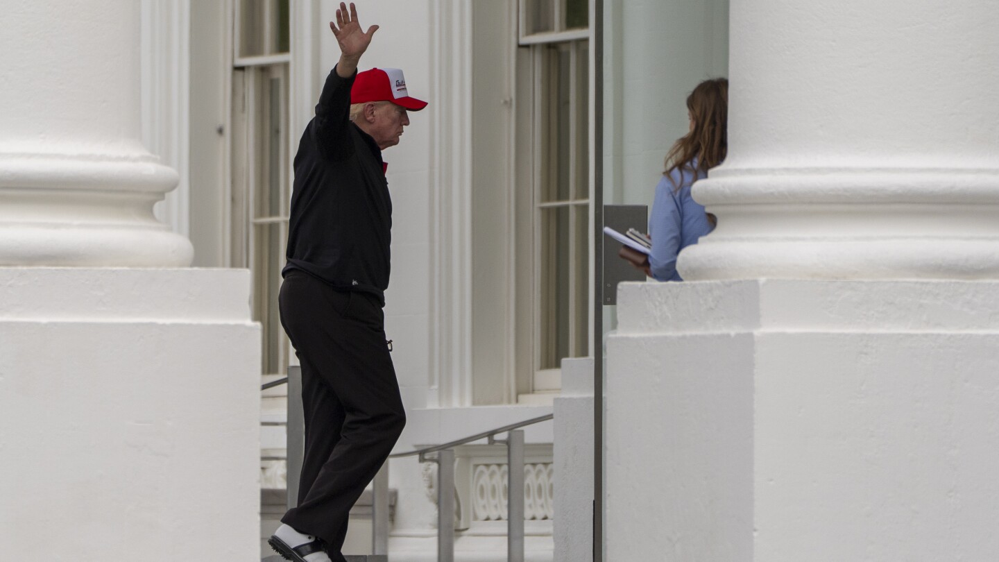 as-controversies-pile-up,-trump-allies-increasingly-turn-on-one-another