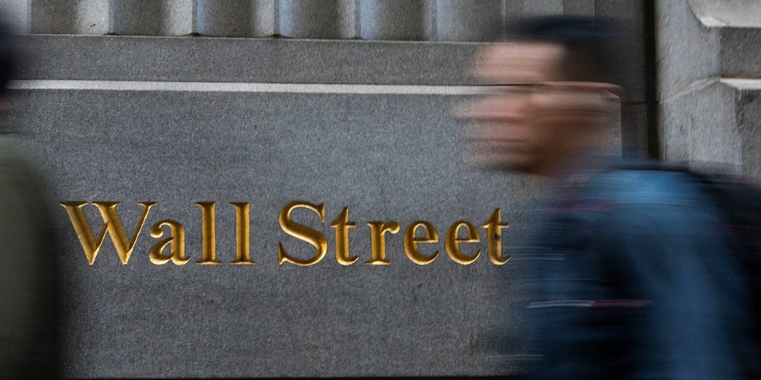 us-stock-futures-rise-after-sliding-monday