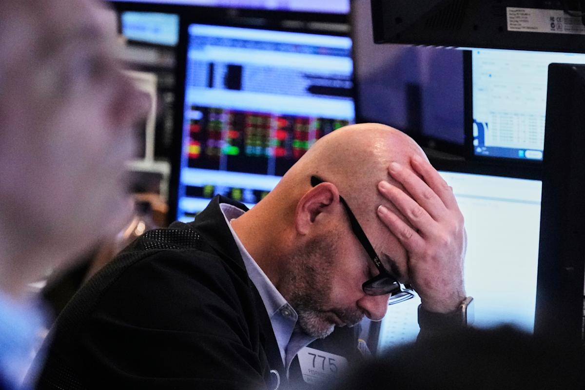 stock-market-today:-dow-gains-1,000-points,-s&p-500-and-nasdaq-gain-over-2.5%-on-signs-of-tariff-progress