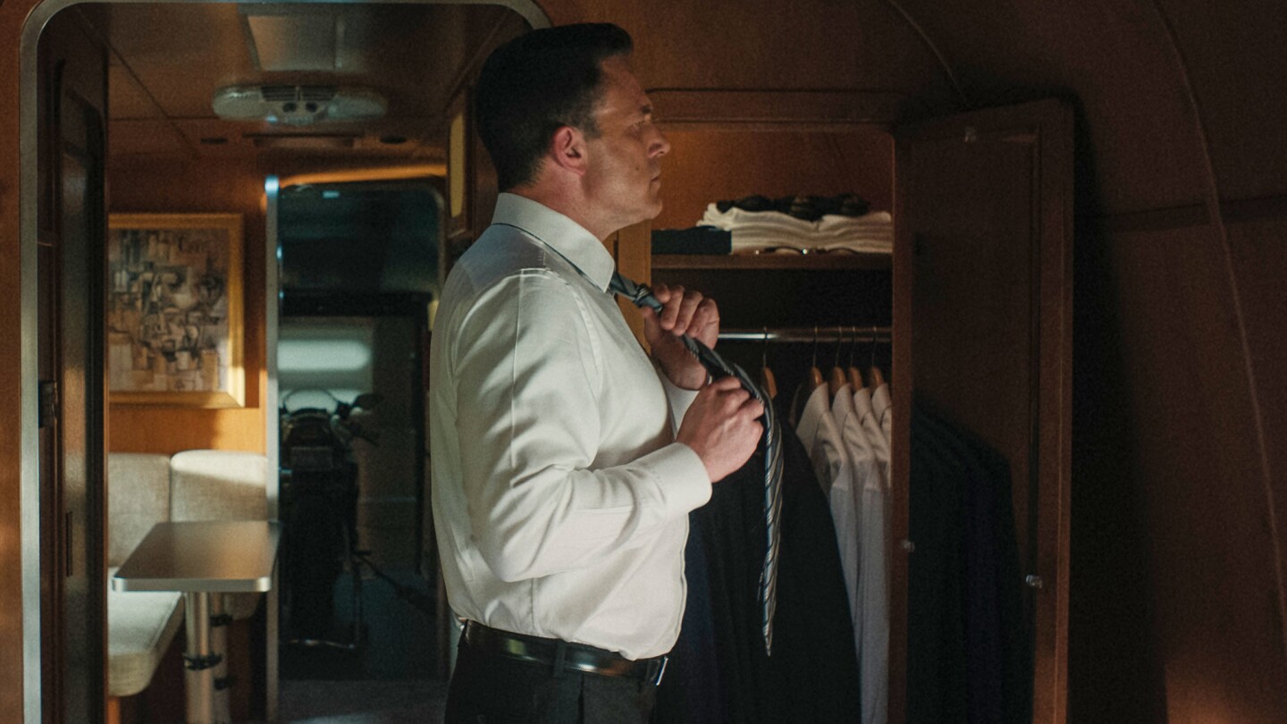 movie-review:-‘the-accountant-2,’-with-ben-affleck,-isn’t-quite-a-write-off
