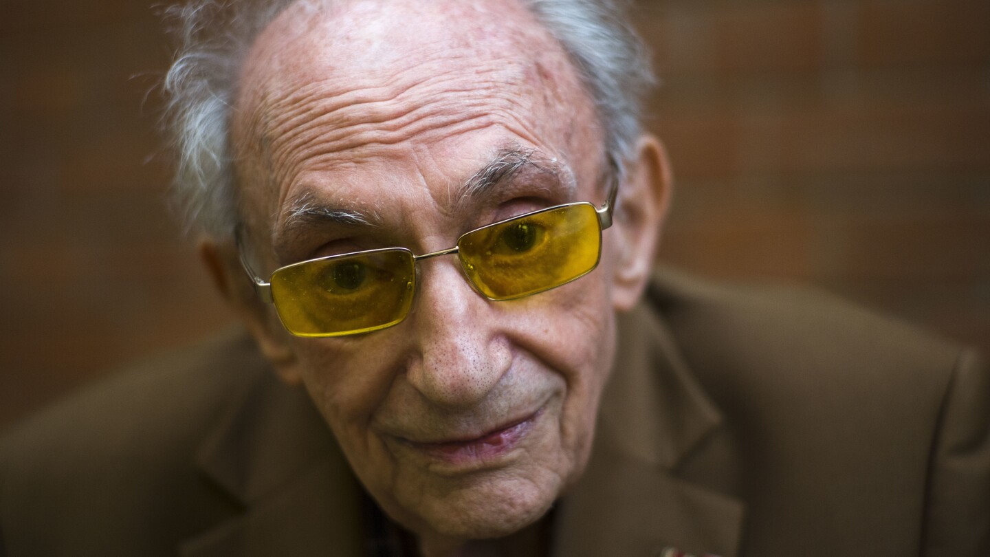 walter-frankenstein,-who-survived-the-holocaust-by-hiding-in-berlin,-dies-at-100
