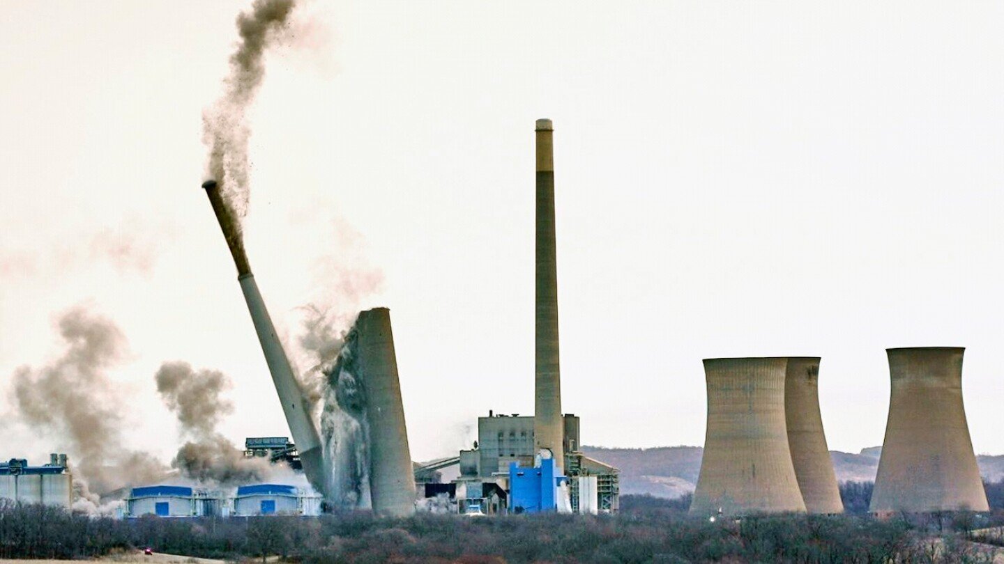 big-tech’s-soaring-energy-demands-are-making-coal-fired-power-plant-sites-attractive