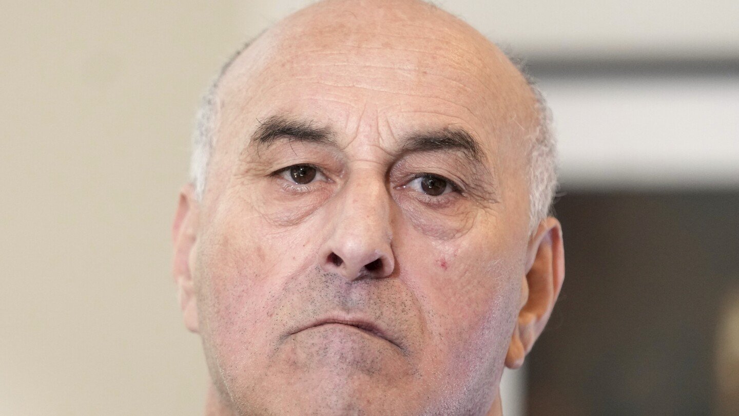 suspect-in-kardashian-jewel-heist-case-plans-to-take-responsibility-for-his-role-at-paris-trial