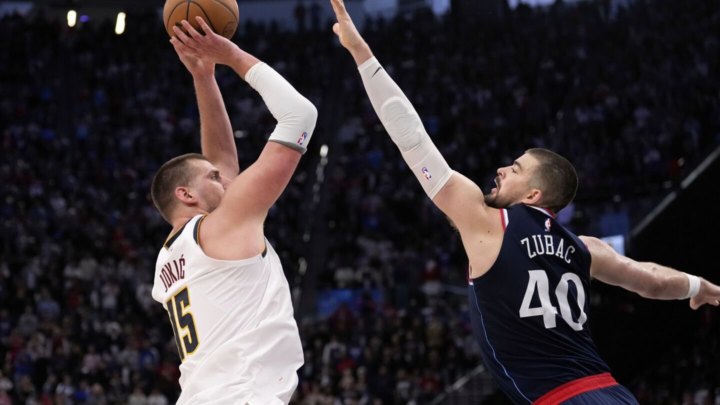 gordon’s-dunk-at-buzzer-lifts-nuggets-over-clippers-101-99,-ties-series-2-2-after-1st-half-skirmish