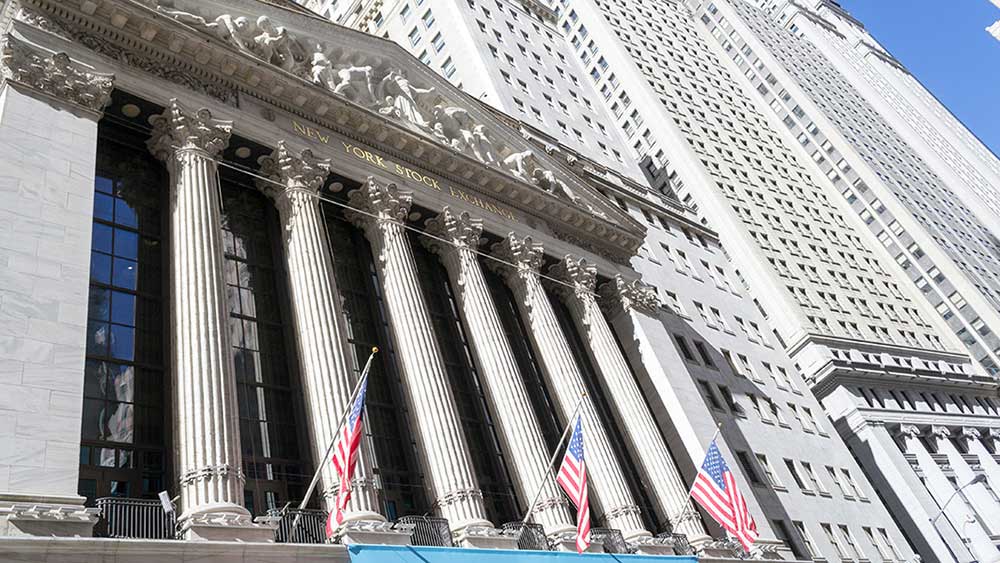indexes-mixed;-nvidia-falls-on-china-ai-chip-breakthrough-as-apple,-tesla,-meta-rise