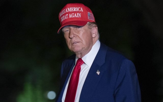 trump-insists-this-is-‘biden’s-stock-market’-in-wake-of-tariff-turbulence