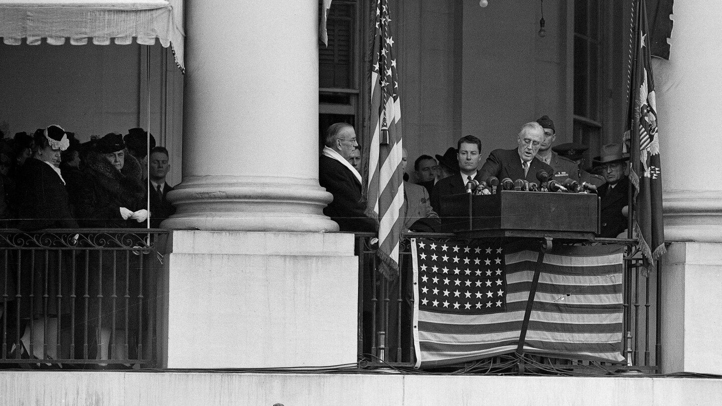 why-does-the-us-restrict-its-presidents-to-2-terms?-a-look-at-the-tradition-trump-is-questioning