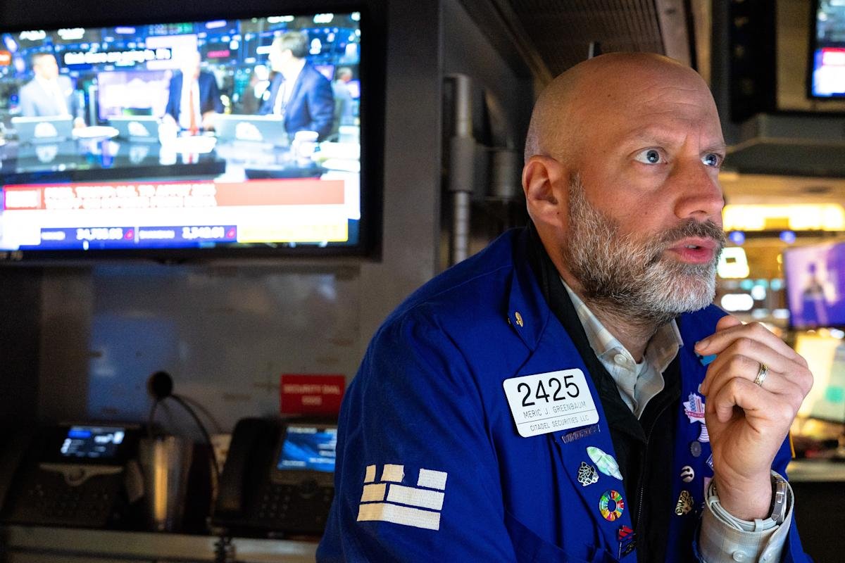 stock-market-today:-dow,-s&p-500,-nasdaq-crater-after-china-announces-first-retaliatory-tariffs