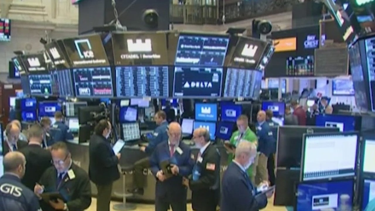trump-tariffs:-financial-experts-comment-as-stock-market-plunges