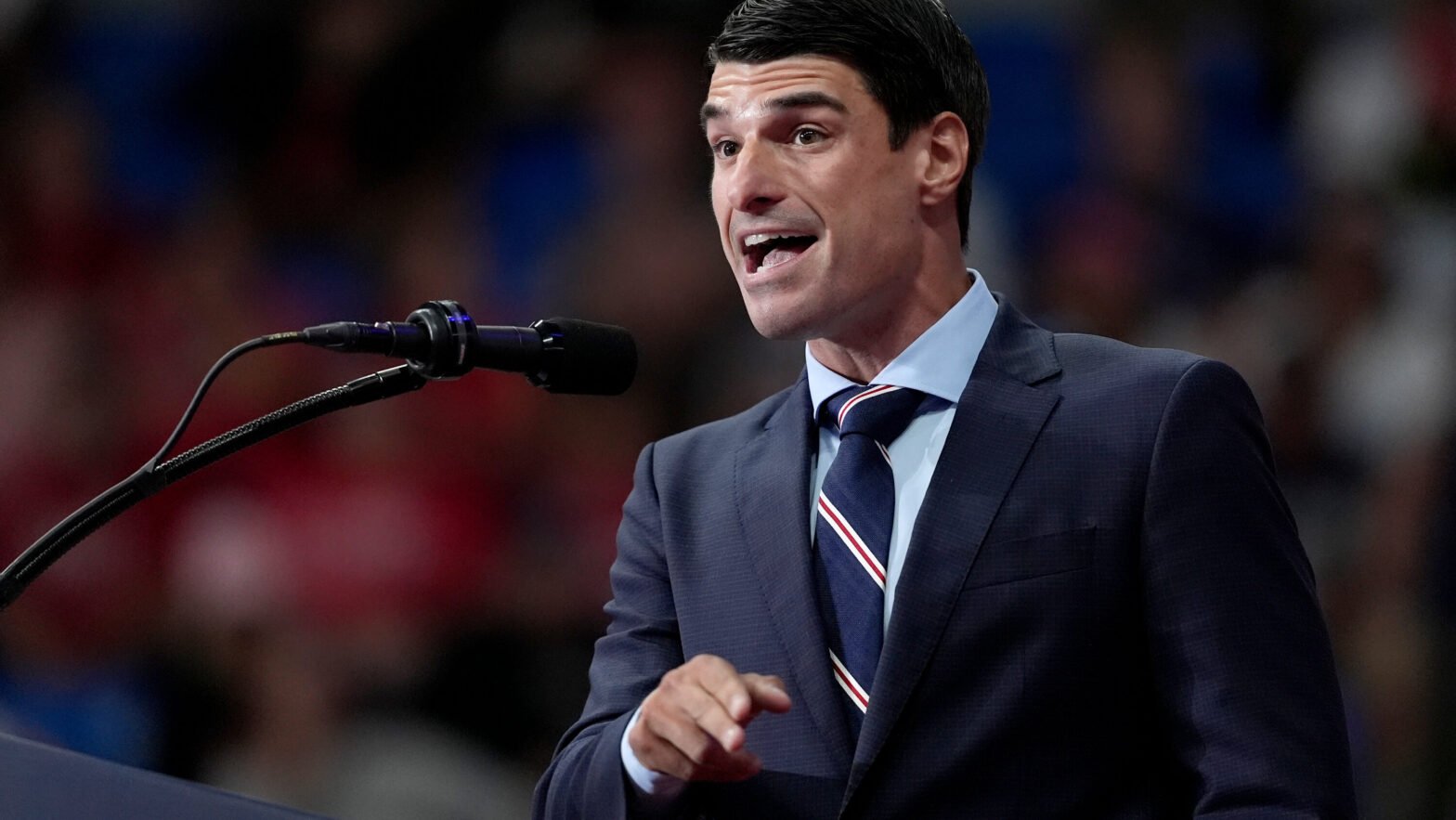 he-said-he-would-ban-congressional-stock-trading-now-in-office,-he-trades-freely.