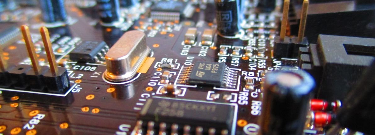 texas-instruments-(nasdaqgs:txn)-drops-14%-in-a-week-as-geopolitical-tensions-weigh-on-markets