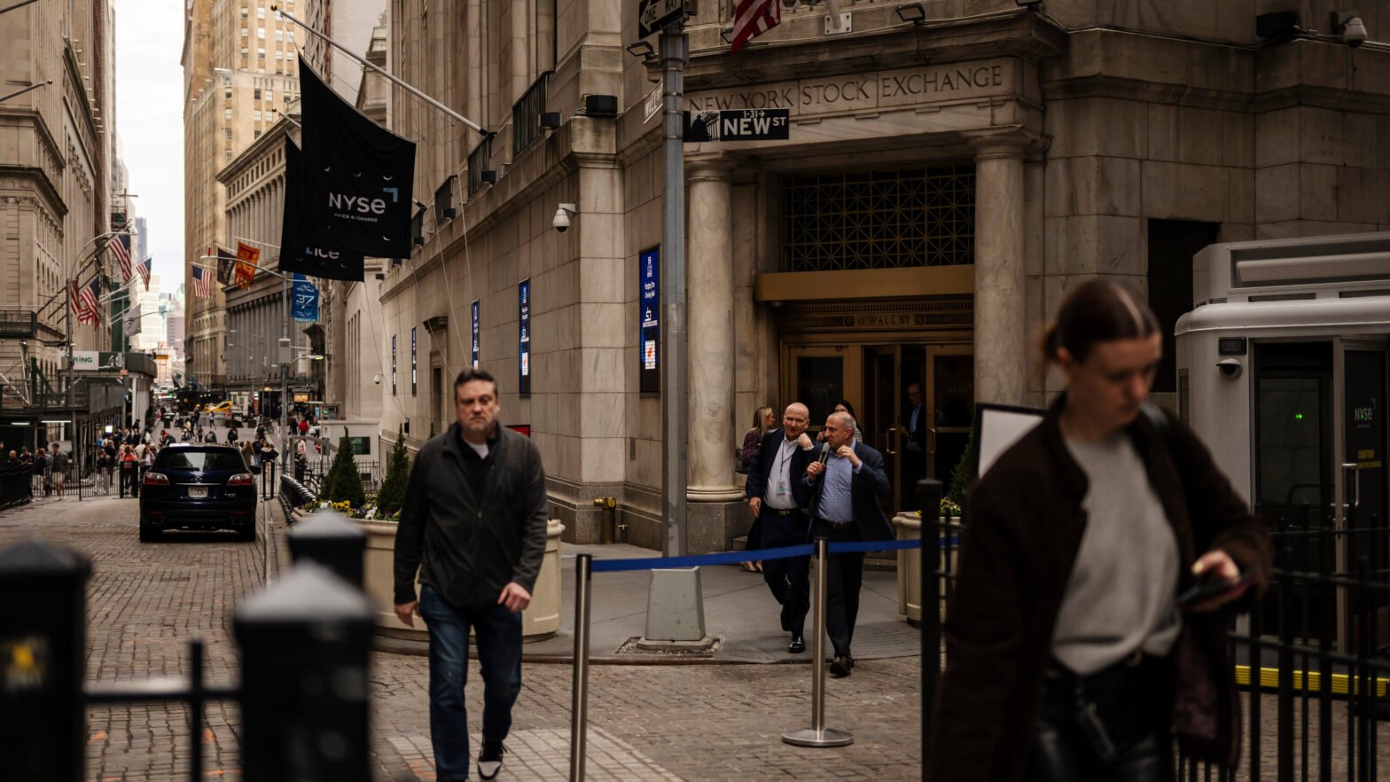 wall-street’s-decision-makers-brace-for-more-chaos-after-markets-plunge