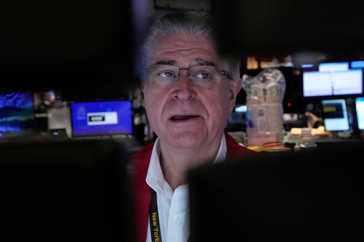 stock-market-today:-dow,-s&p-500,-nasdaq-seesaw-amid-trump-tariff-turmoil