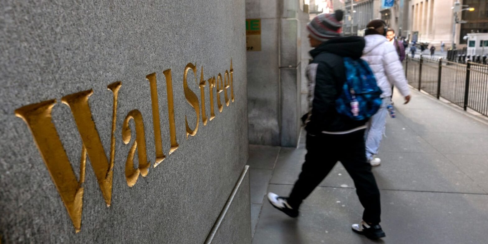 trump-tariffs-spark-stock-market-dip.-what-it-means-for-consumers,-the-economy