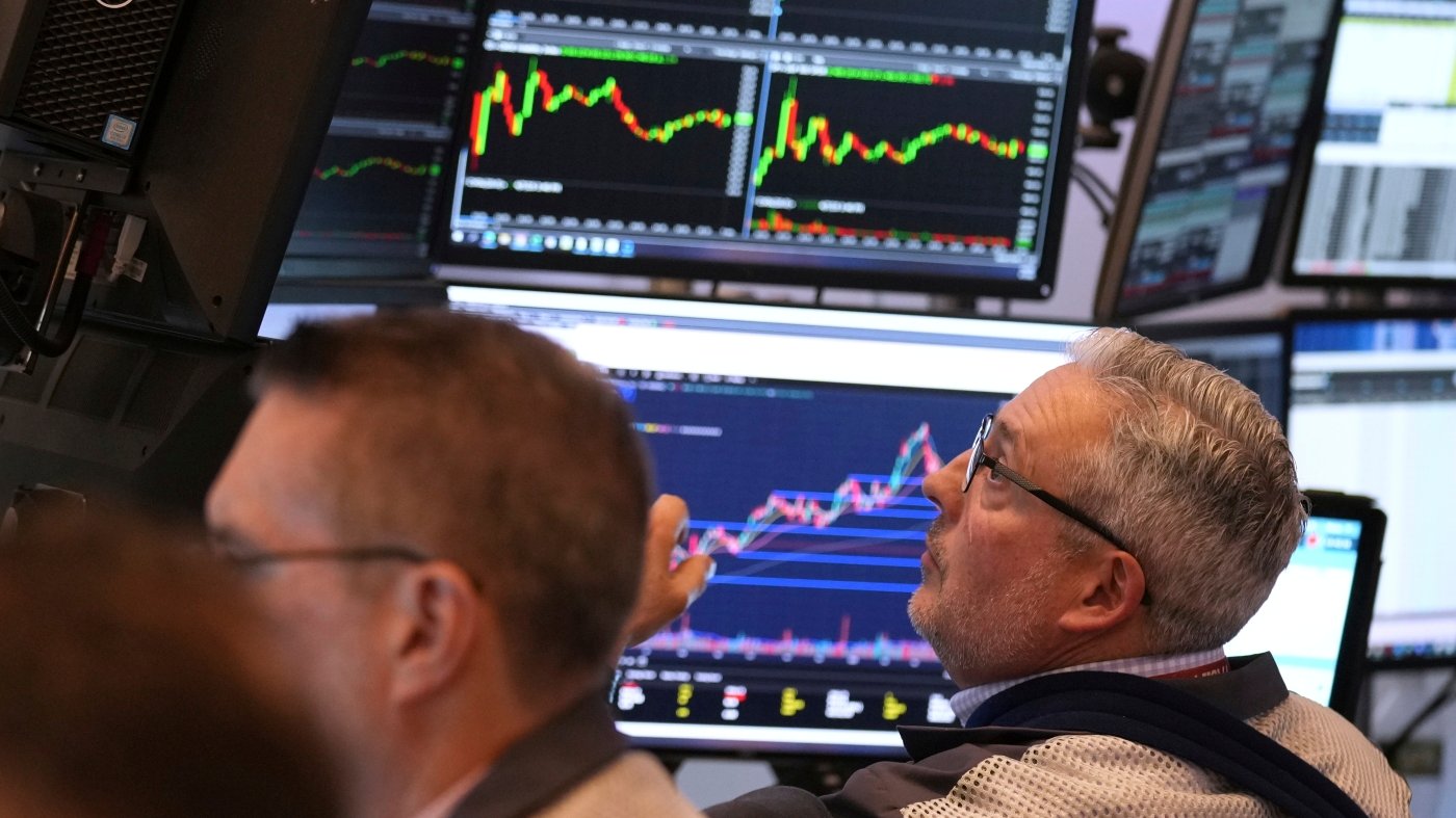 how-a-false-x-post-about-pausing-tariffs-led-to-multi-trillion-dollar-market-swings